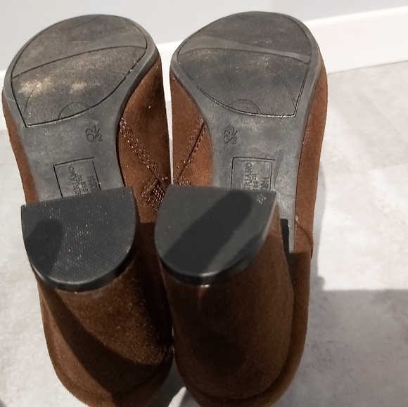 Cute brown boots - Picture 3 of 3